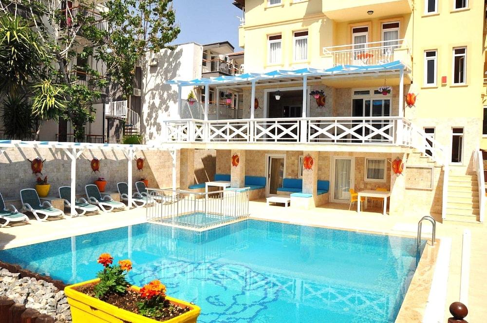ROOM IN APARTMENT - BEAUTIFUL 3 BED HOLIDAY HOME IN RESORT CENTRE — SIDE — фотография отеля №9