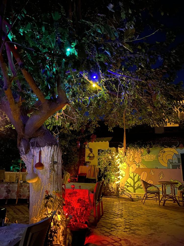 GARDEN PALACE PANSIYON CAFE & BAR — KUSADASI — fotografie hotel nr. 40