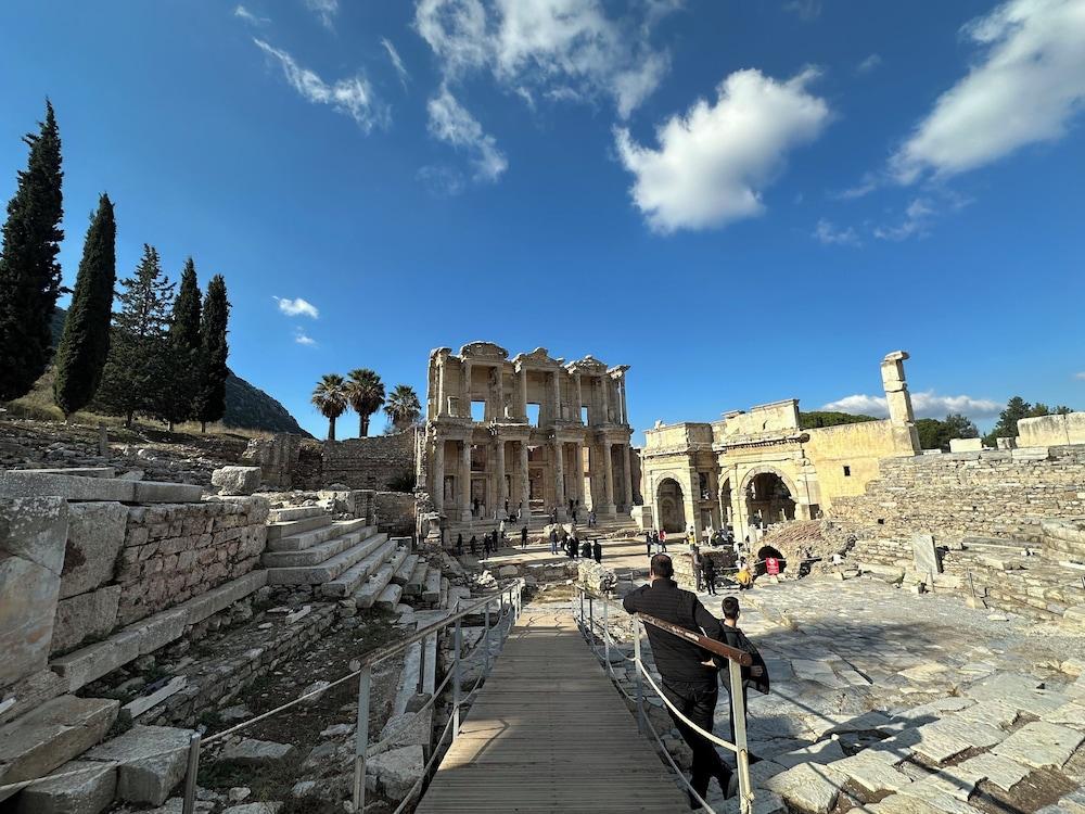VILLA TALIA — KUSADASI — фотография отеля №35