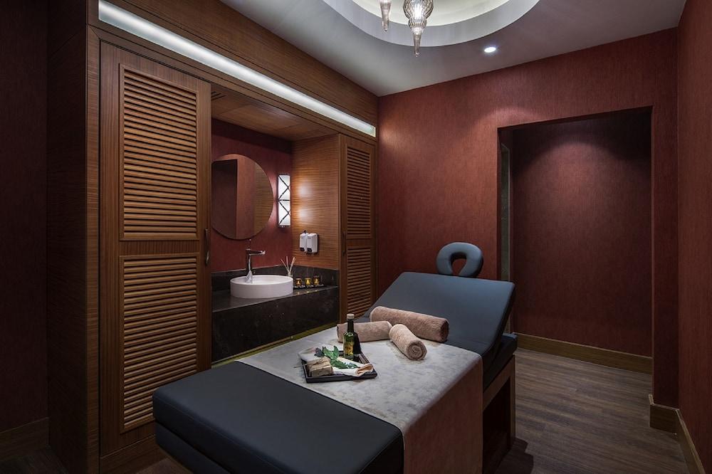 DOUBLETREE BY HILTON ISTANBUL TOPKAPI — ISTANBUL — фотография отеля №30