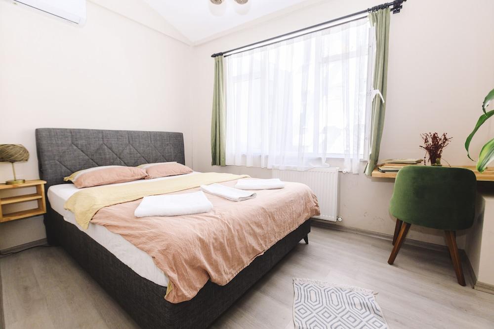 COZY PRIVATE ROOM AT TAKSIM — ISTANBUL — фотография отеля №2