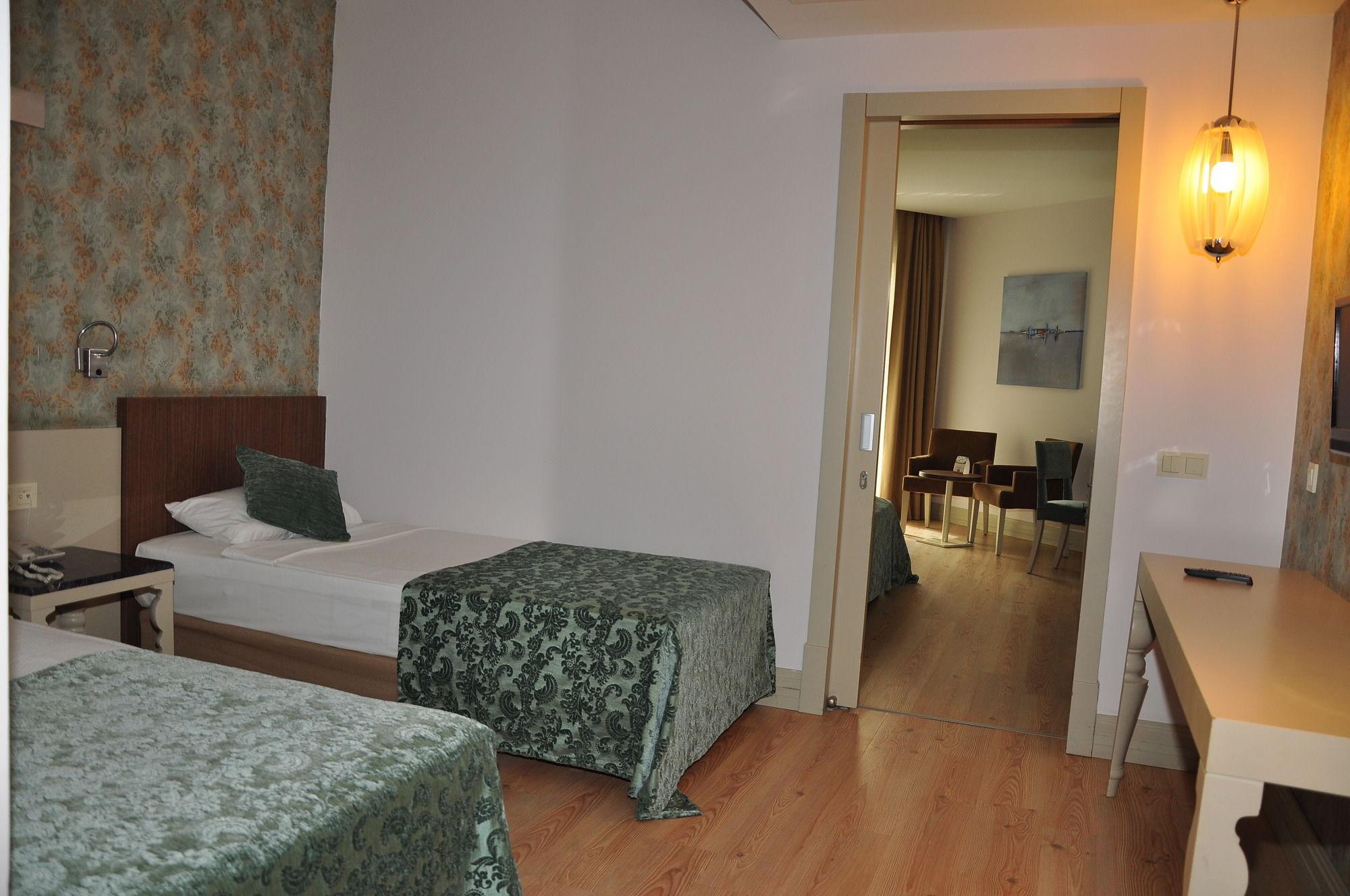 PORT SIDE RESORT HOTEL — EVRENSEKI — фотография отеля №11