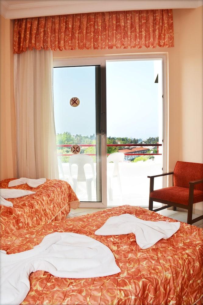 SIDE KERVAN HOTEL — SIDE — фотография отеля №17