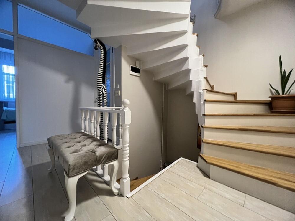 SLEEK FLAT CLOSE TO OSMANBEY METRO STATION — ISTANBUL — fotografie hotel nr. 14