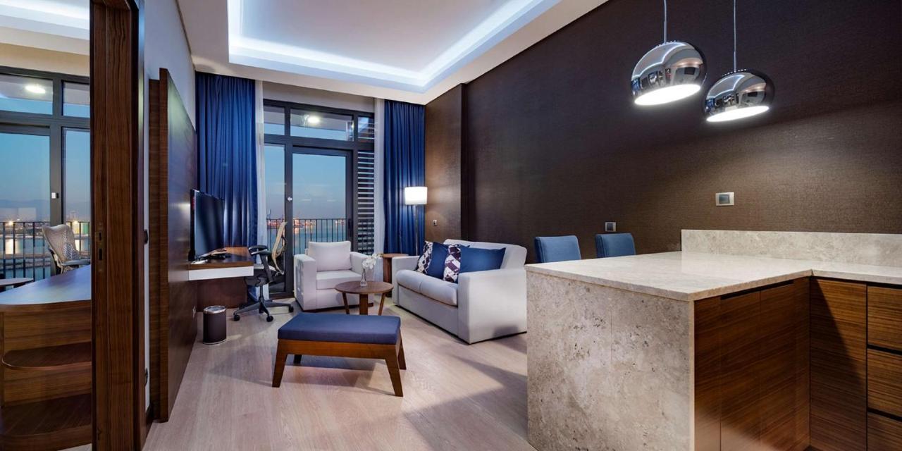 HILTON GARDEN INN IZMIR BAYRAKLI — IZMIR — fotografie hotel nr. 13