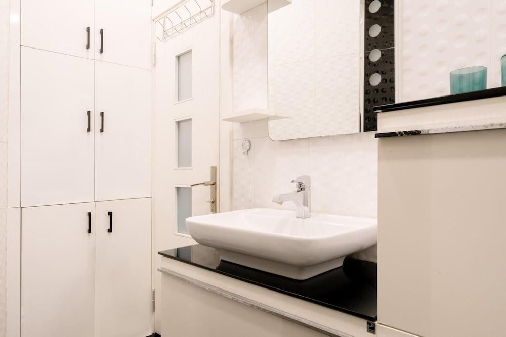 MODERN SPACIOUS FLAT W BALCONY 5 MIN TO TAKSIM — ISTANBUL — fotografie hotel nr. 20