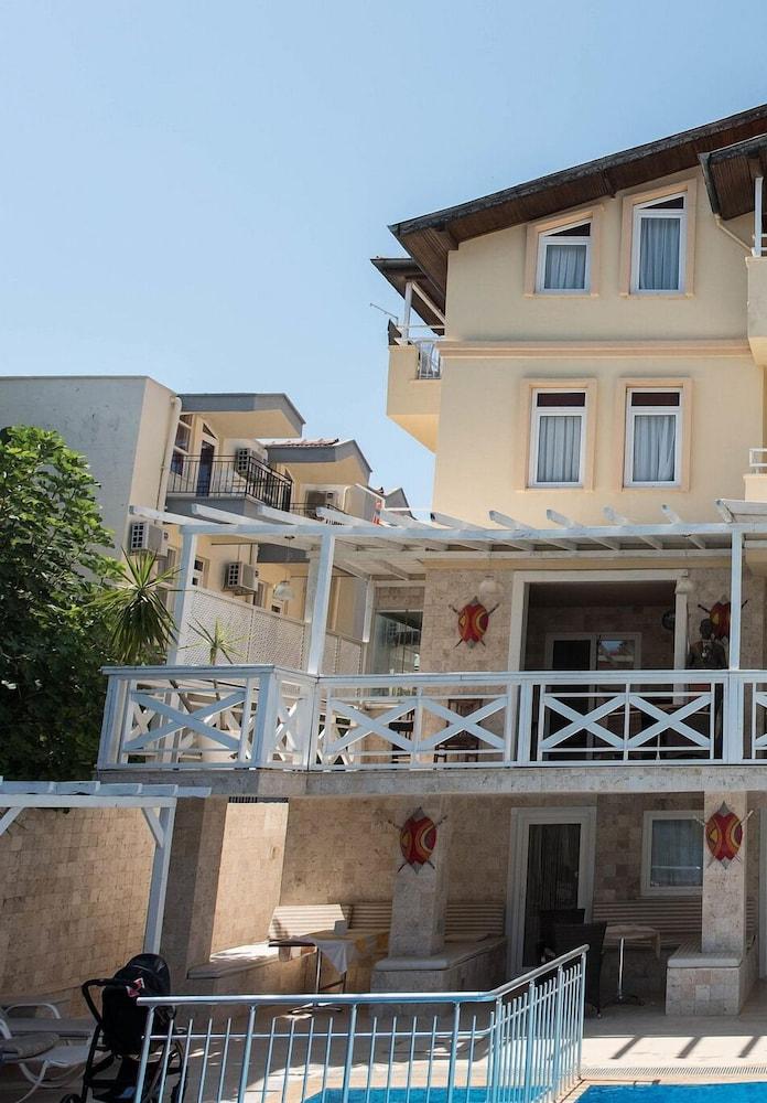 SAFARI SUIT HOTEL — SIDE — фотография отеля №25