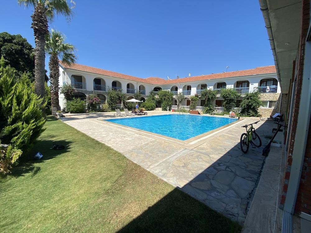 BURC HOTEL — DALAMAN