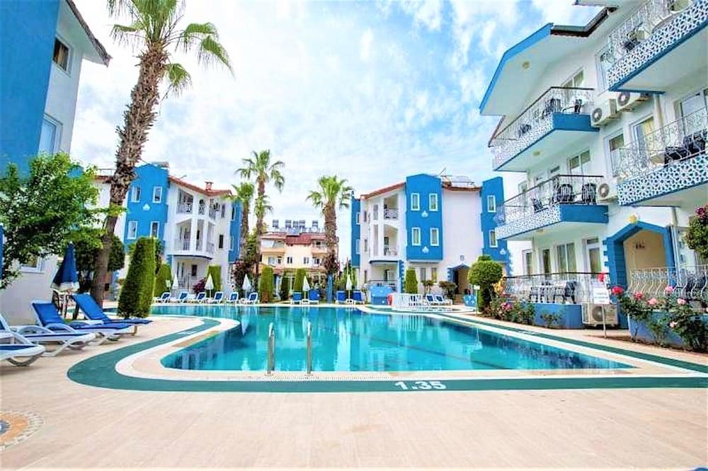 POPULAR 1 BED APART HOME IN CENTRAL SIDE WITH MANY ON SITE AMENITIES FACILITIES — SIDE