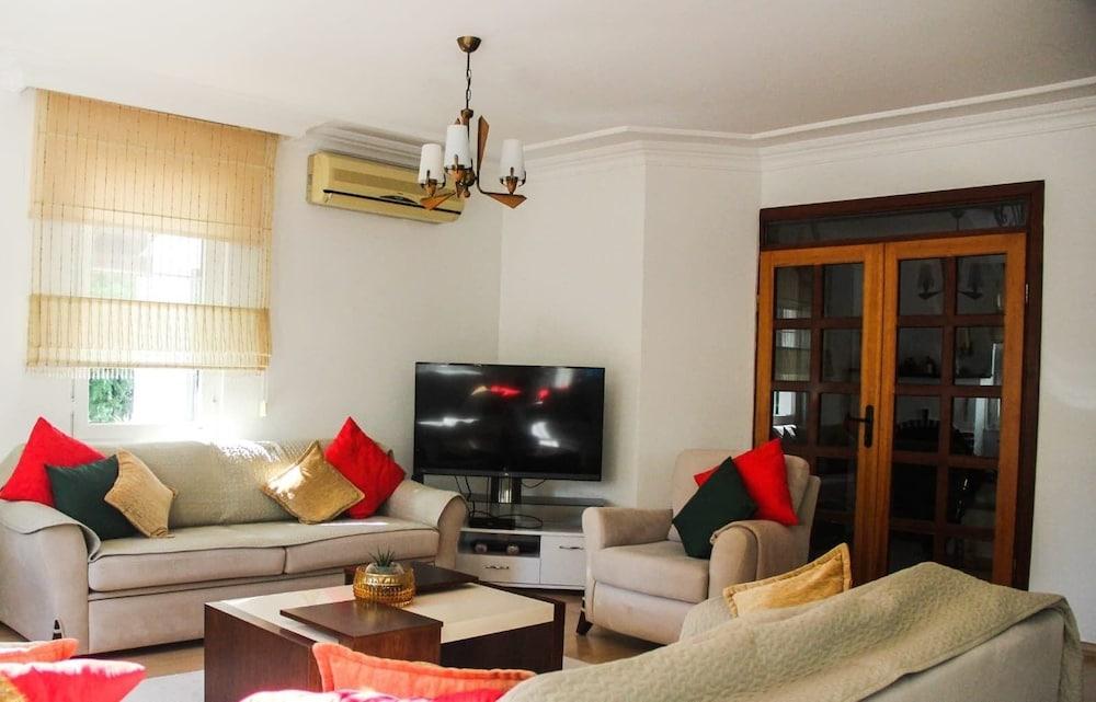 IMMACULATE 3-BED VILLA NEST DALYAN — DALYAN — фотография отеля №6