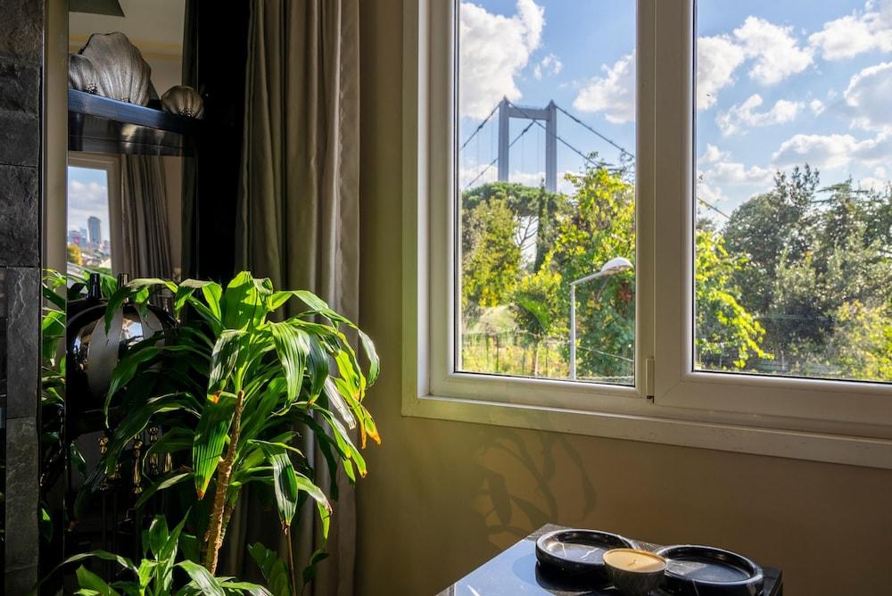 BOSPHORUS VIEW DUPLEX W TERRACE IN ORTAKOY — ISTANBUL — фотография отеля №2