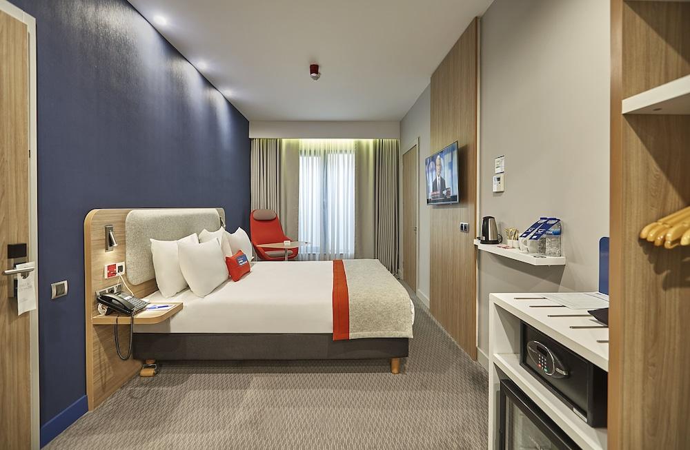 HOLIDAY INN EXPRESS ISTANBUL - ATAKOY METRO — ISTANBUL — фотография отеля №12