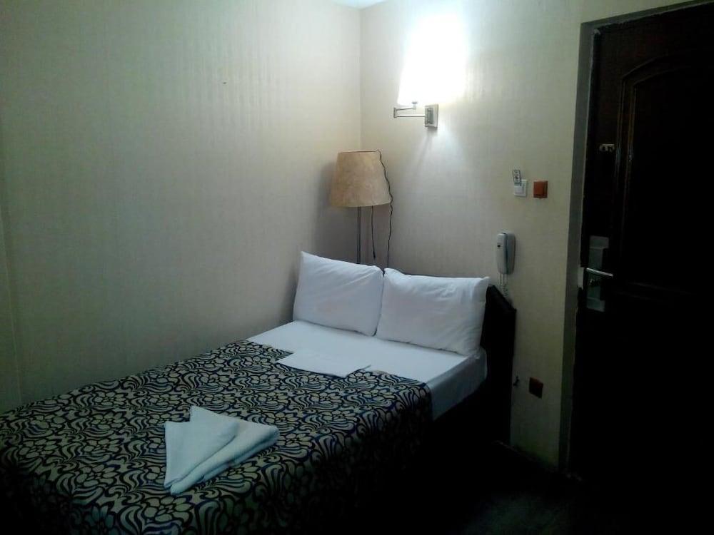 HOTEL RED ROSE — ISTANBUL — фотография отеля №8