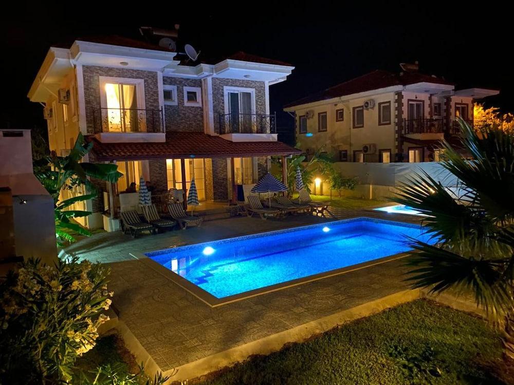 REMARKABLE 4-BED VILLA TASGIN 2 POOLS — DALYAN — fotografie hotel nr. 23