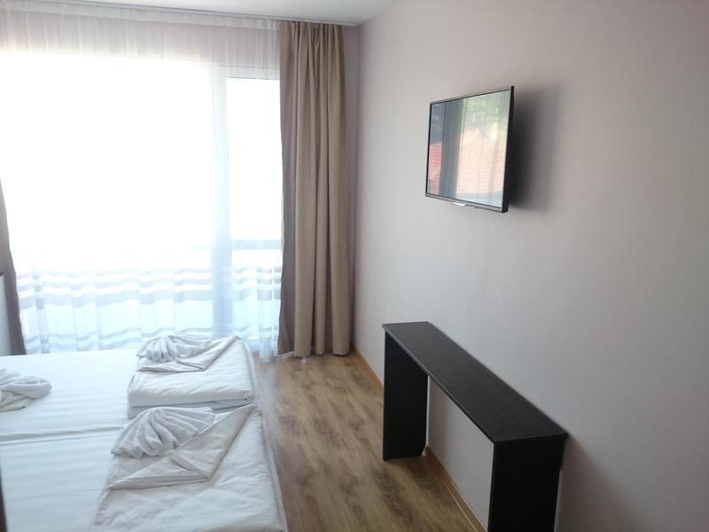 KREMIKOVCI — KITEN — fotografie hotel nr. 9