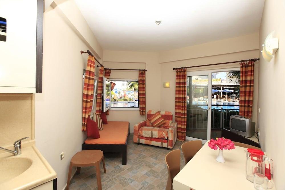 HANAY SUIT HOTEL — SIDE — fotografie hotel nr. 11