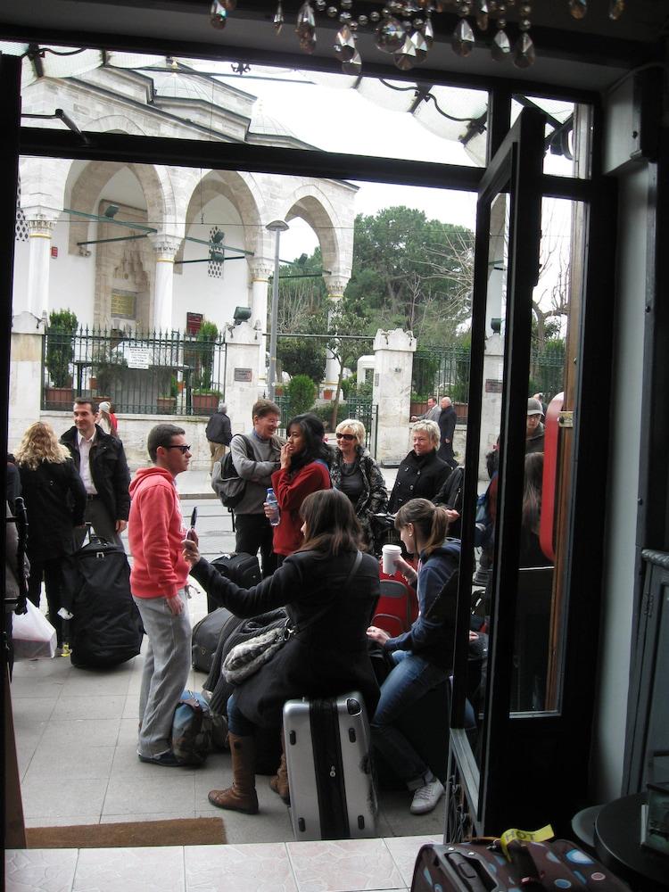 HOTEL SULTANAHMET — ISTANBUL
