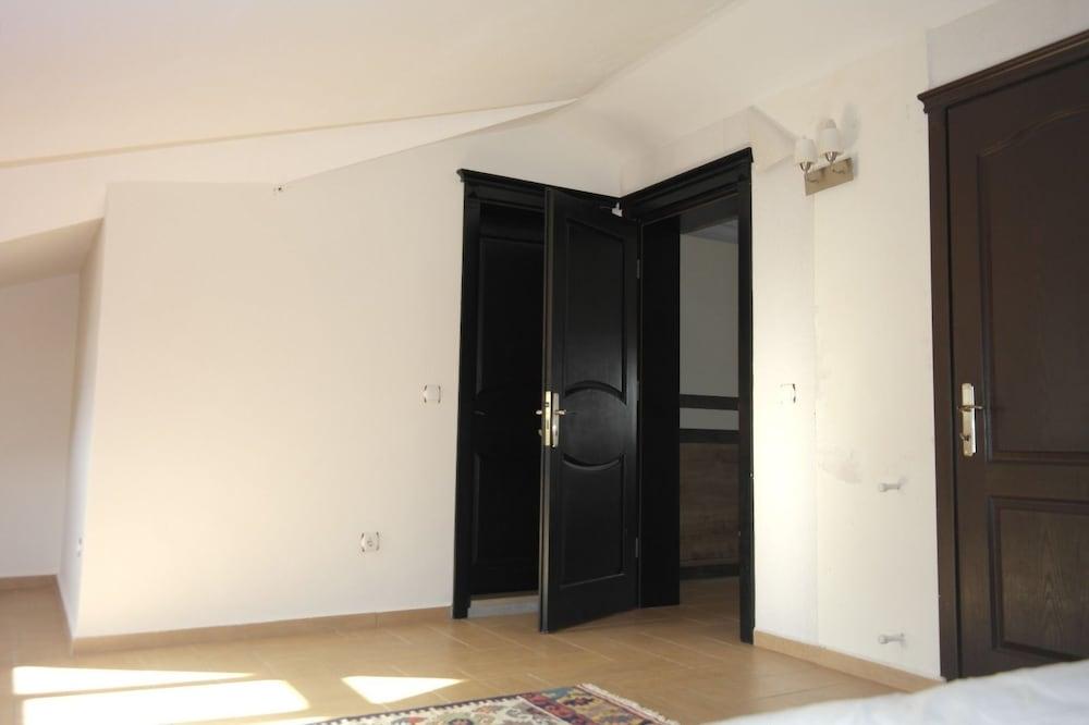 VILLA WITH PRIVATE POOL IN ICMELER — MARMARIS — фотография отеля №13