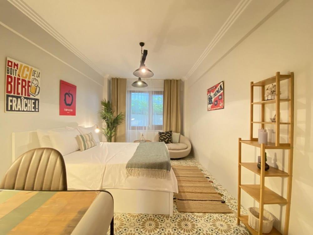 MISSAFIR FLAT WITH BOSPHORUS VIEW IN KUZGUNCUK — ISTANBUL — фотография отеля №26