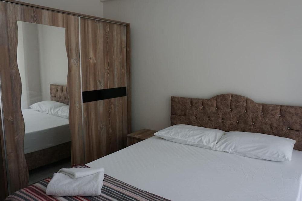 LOVELY 2 ROOMS APARTMENT WITH POOL AND AIR CON — DALAMAN — фотография отеля №2
