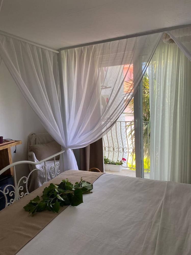 FLORA BOHEME — CESME — фотография отеля №11