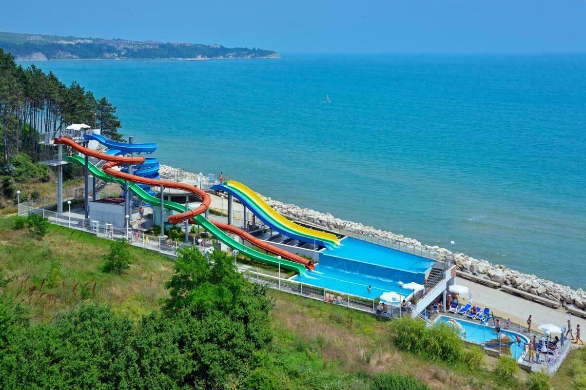 SOL LUNA BAY RESORT APARTMENT BUILDING — OBZOR — фотография отеля №10