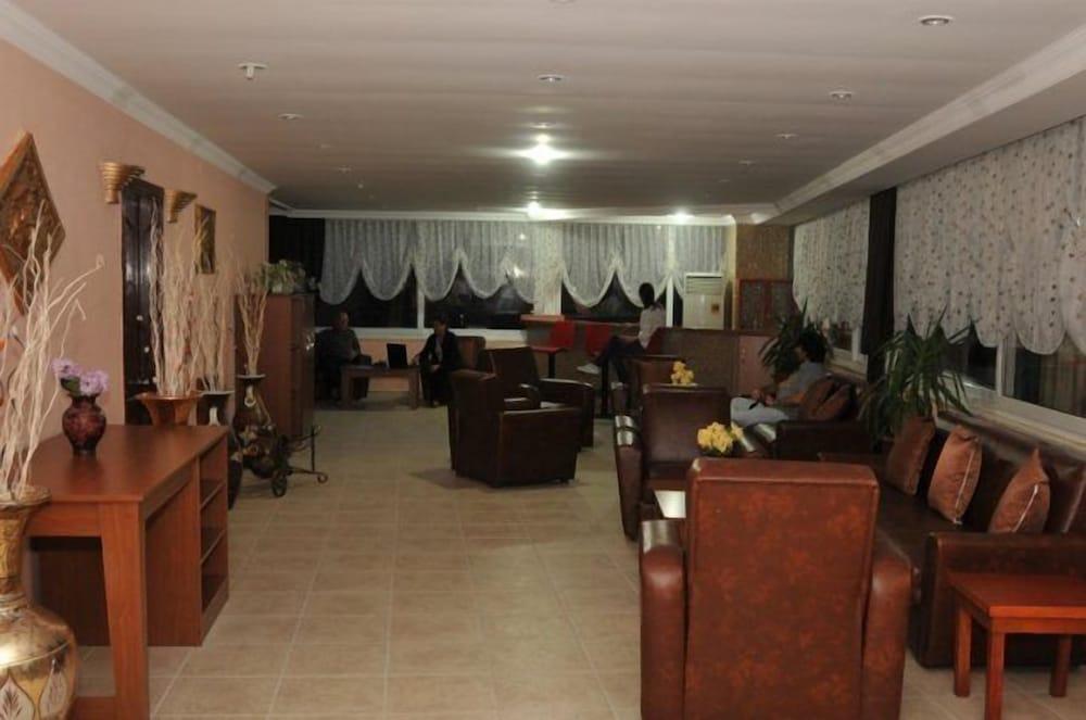 INSIDE HOTEL — SIDE — fotografie hotel nr. 5