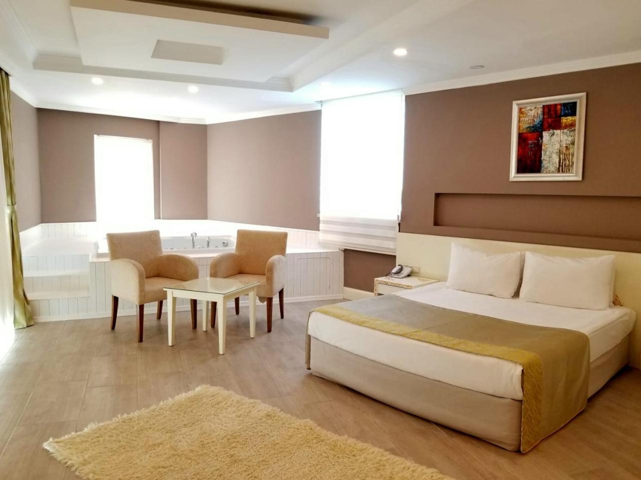 CRYSTAL ADMIRAL RESORT SUITES & SPA — SIDE — фотография отеля №23
