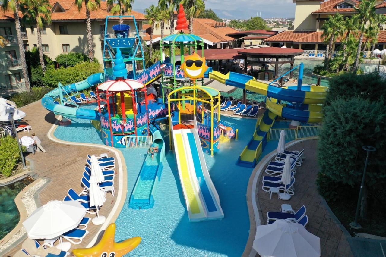 CLUB GRAND AQUA — SIDE