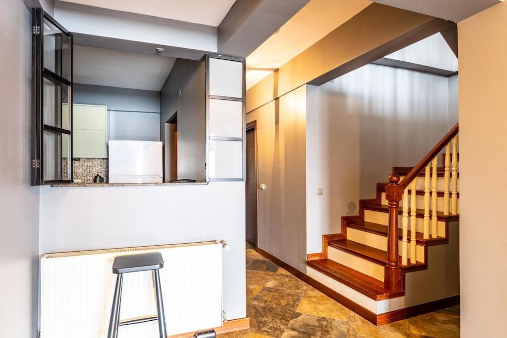DUPLEX FLAT W PANORAMIC BOSPHORUS VIEW AND TERRACE — ISTANBUL — fotografie hotel nr. 13