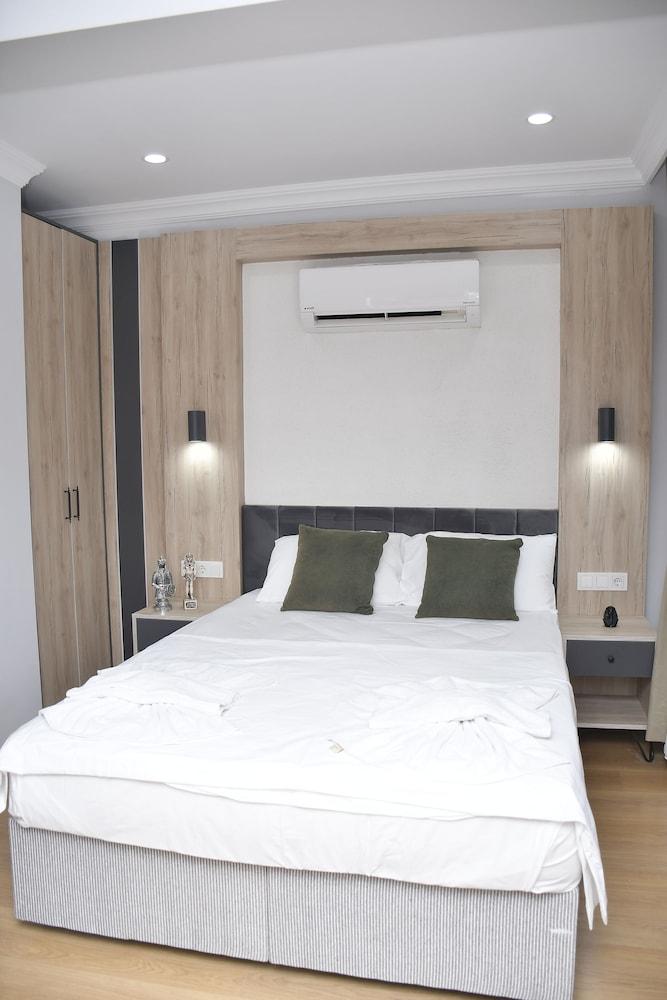 HOTEL ARINNA — ISTANBUL