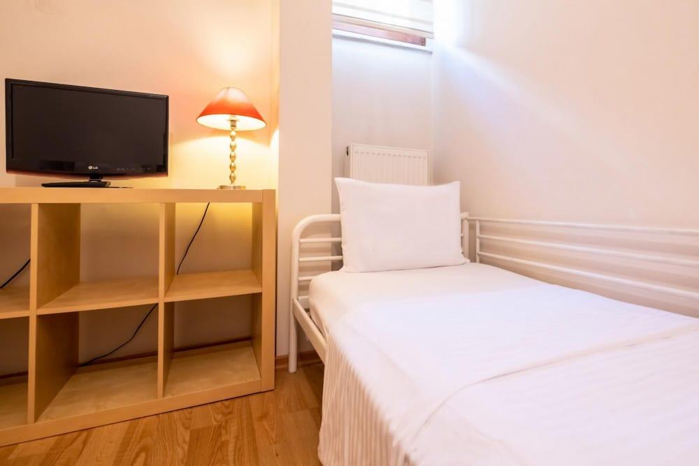 COMFORTABLE FLAT WITH CENTRAL LOCATION IN USKUDAR — ISTANBUL — fotografie hotel nr. 2