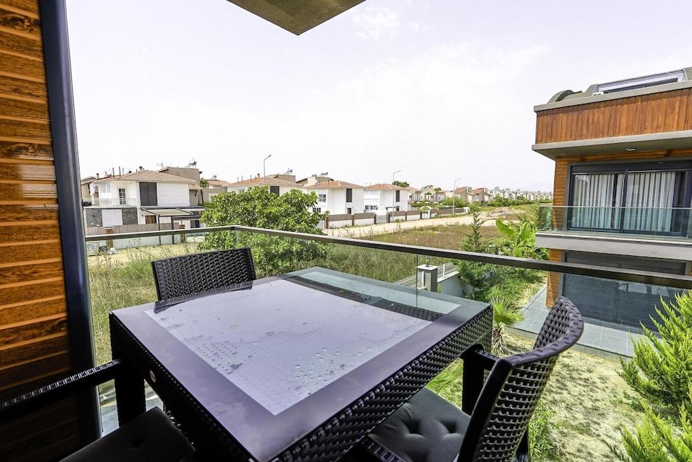 FLAT W SHARED POOL AND BALCONY 8 MIN TO BEACH — BELEK — фотография отеля №17