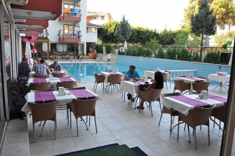 INSIDE HOTEL — SIDE — fotografie hotel nr. 35