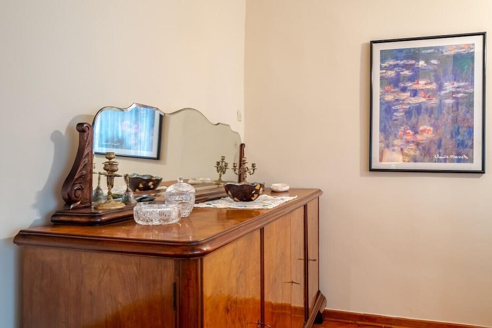 CHIC FLAT WITH BALCONY CLOSE TO CADDEBOSTAN SHORE — ISTANBUL — fotografie hotel nr. 8