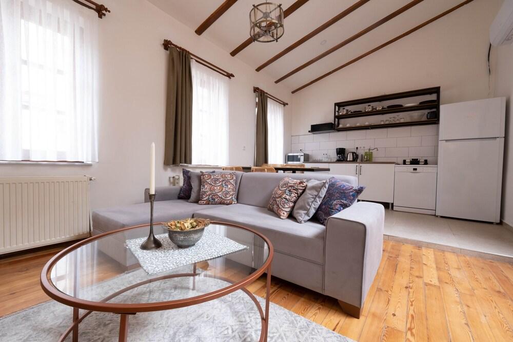 PENTHOUSE IN THE HEART OF PERA — ISTANBUL — fotografie hotel nr. 14