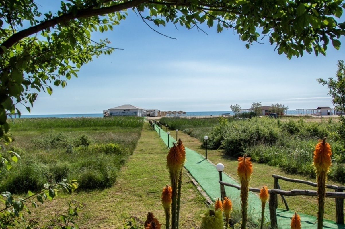 LONG BEACH RESORT & SPA — SHKORPILOVCI — фотография отеля №28
