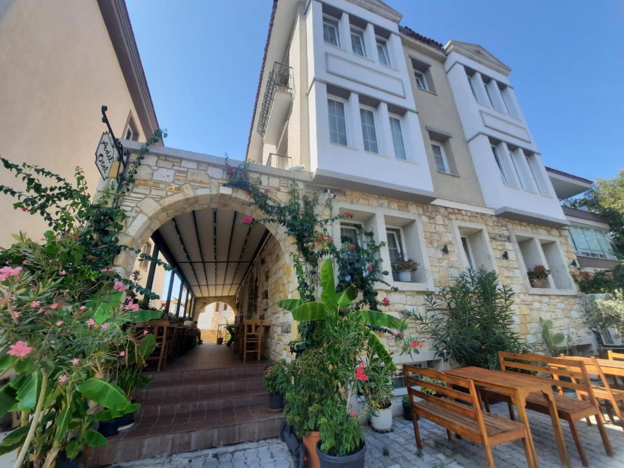 ADIL PANSIYON — CESME