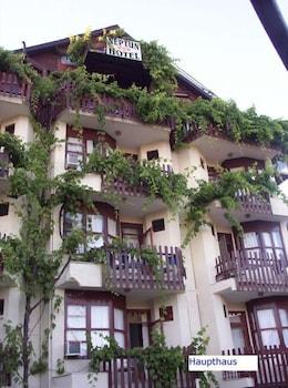 NEPTUN HOTEL — SIDE
