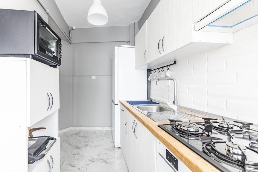 MODERN STYLISH COZY FLAT IN THE HEART OF KADIKOY — ISTANBUL — фотография отеля №13