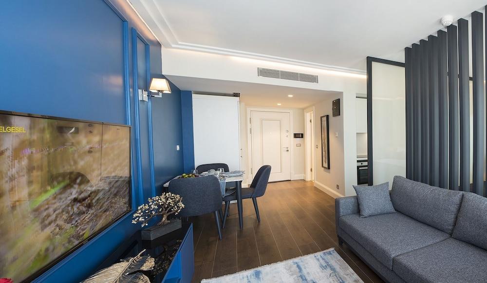 GARLON RESIDENCE — ISTANBUL