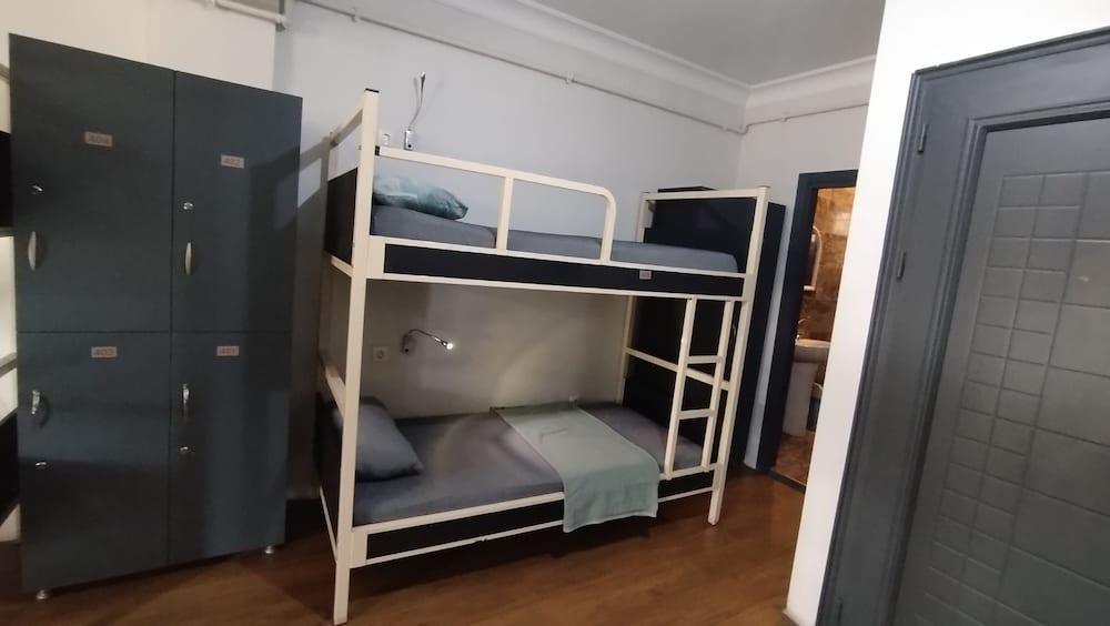 TAKSIM CITY HOSTEL (ADULTS ONLY) — ISTANBUL — фотография отеля №6