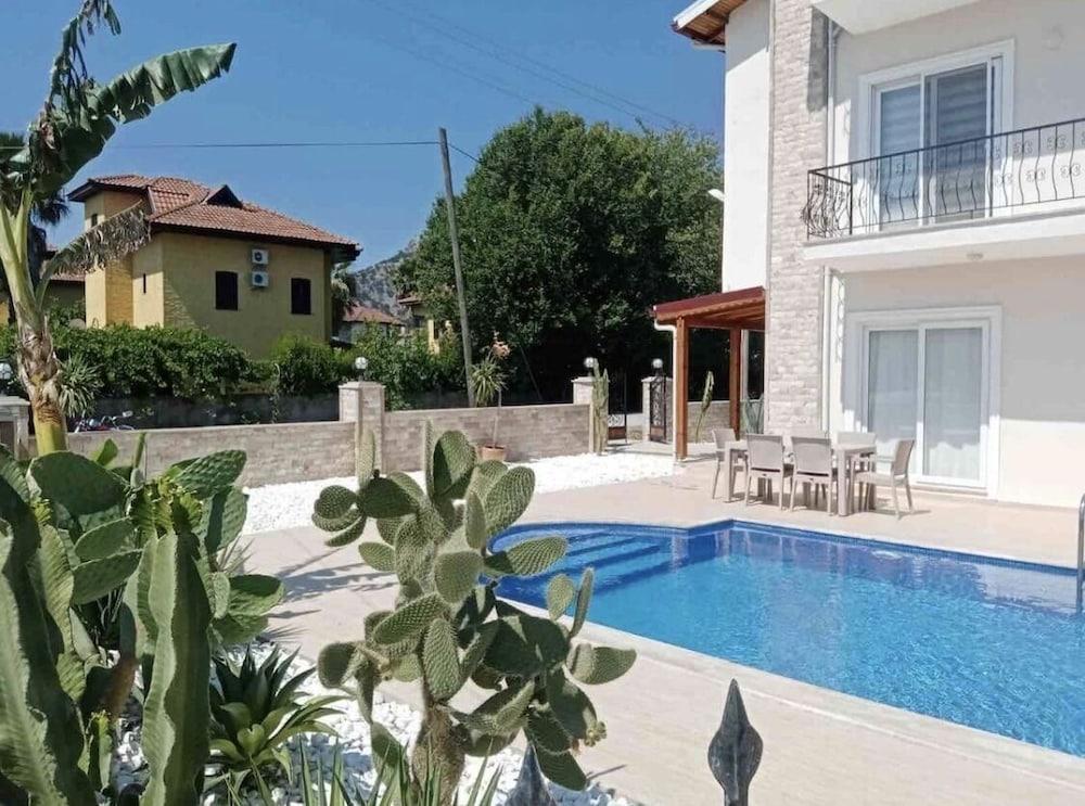 FABULOUS 3 BEDROOM APARTMENT IN DALYAN WITH POOL — DALYAN — фотография отеля №12