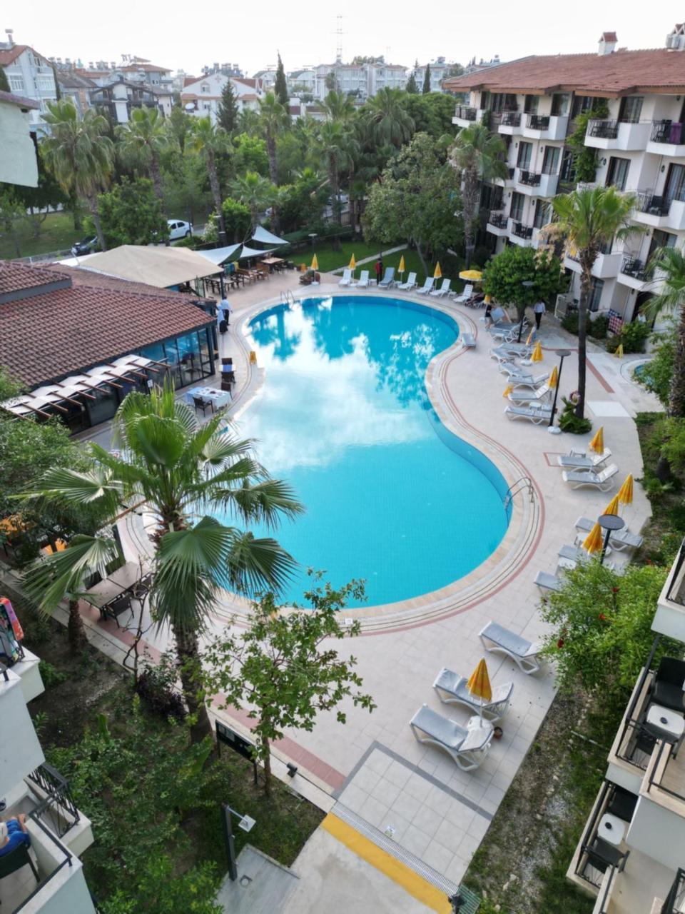 LEMAS SUITE HOTEL — SIDE — фотография отеля №13