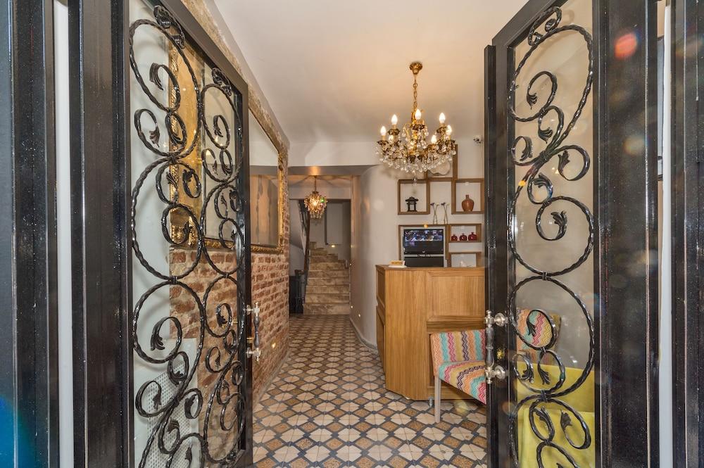 CIRRUS SUITES TOMTOM — ISTANBUL — фотография отеля №2