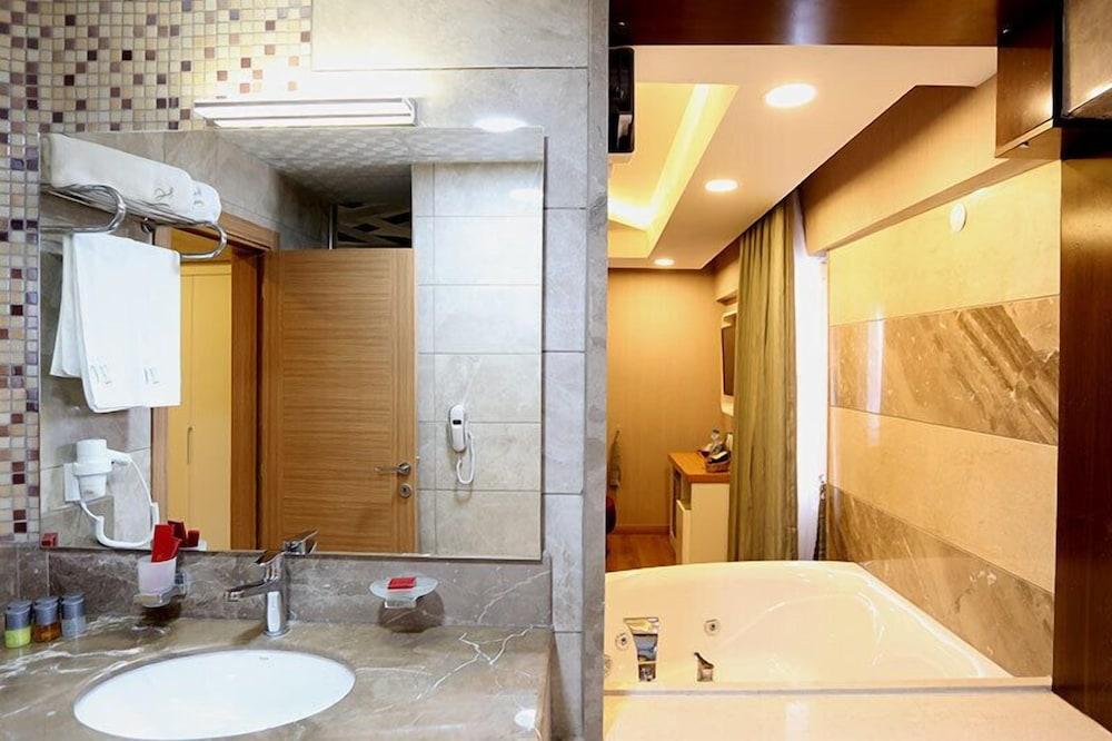 LIFE CORNER HOTEL — IZMIR — фотография отеля №14