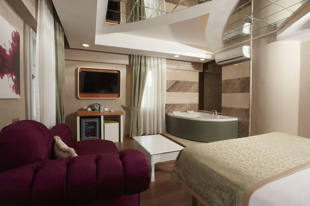 LIFE CORNER HOTEL — IZMIR — фотография отеля №9