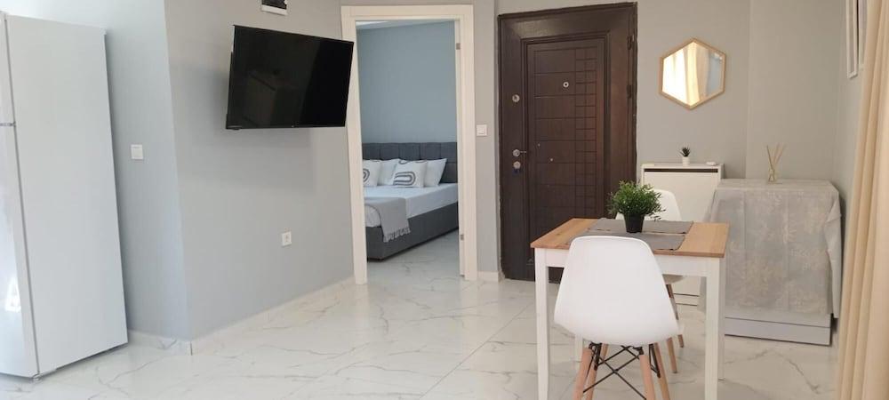 COZY FLAT W BALCONY 5 MIN TO BEACH IN ALANYA — ALANYA — fotografie hotel nr. 4
