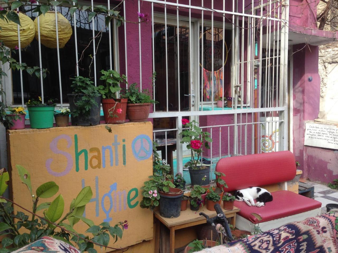SHANTIHOME HOSTEL — IZMIR — фотография отеля №13