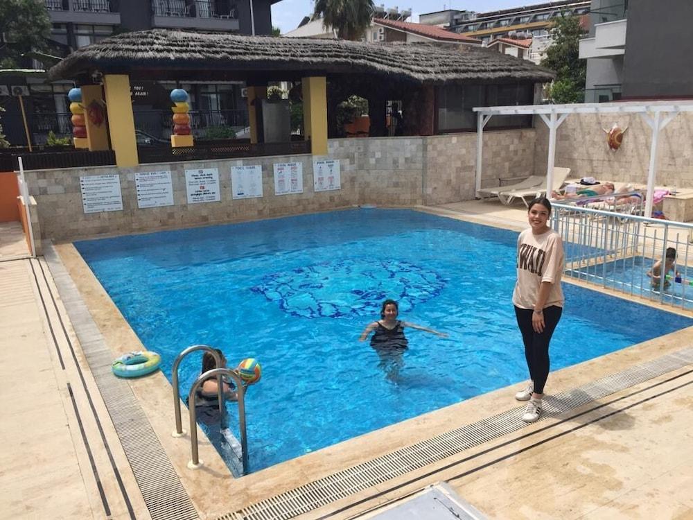 SAFARI SUIT HOTEL — SIDE — фотография отеля №16